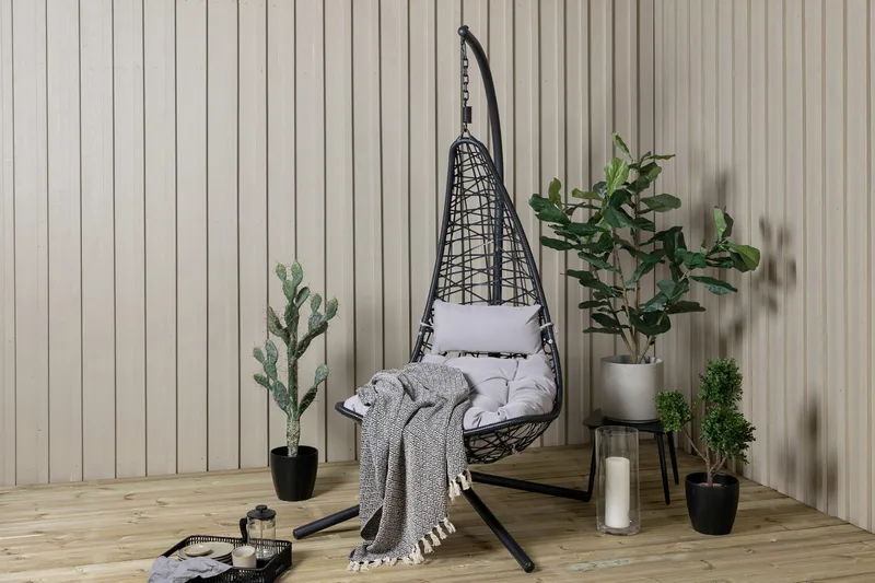 Edinburgh Hengestol med Pute - Svart - Hagemøbler - Stoler & Lenestoler - Hengestoler - Hengestol med stativ