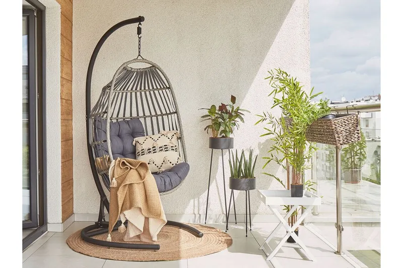 Hengestol med stativ kunstrotting Mørkegrå SESIA - Grå - Hagemøbler - Stoler & Lenestoler - Hengestoler