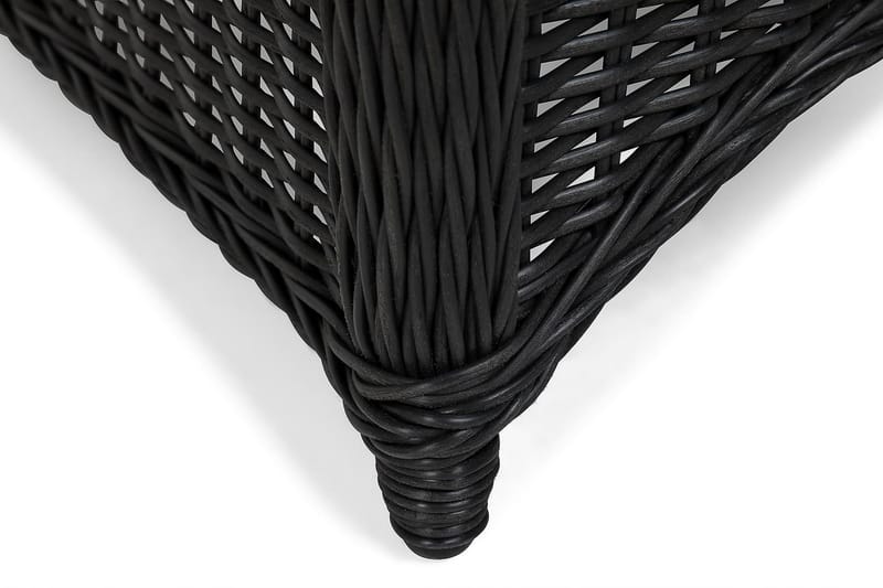 Marcus Light utelenestol med pute – loungestol i kunstrotting til utemøbler - Svart - Hagemøbler - Stoler & Lenestoler - Utelenestoler