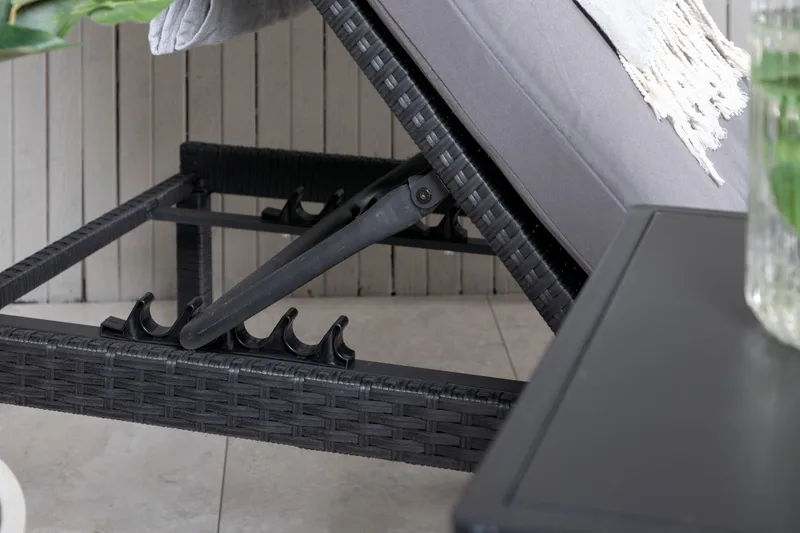 Bilbao Solseng med Pute - Svart/Grå - Hagemøbler - Stoler & Lenestoler - Solseng & solvogner