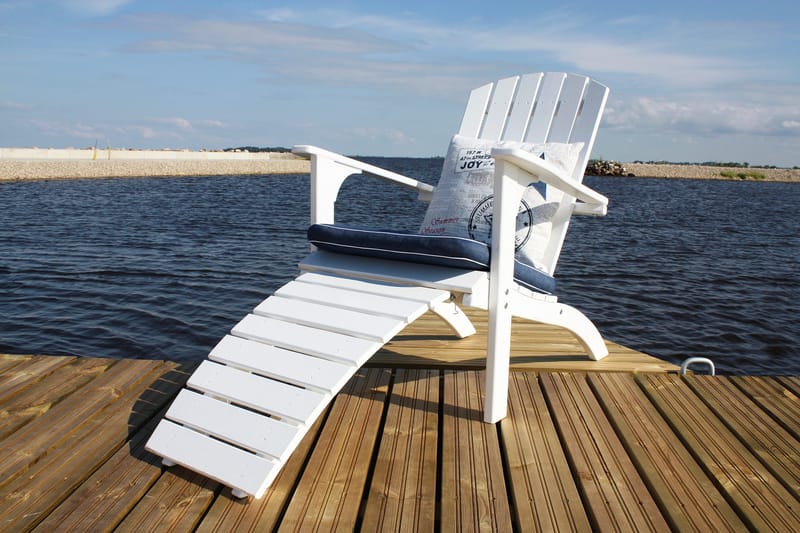 Rolston Dekkstol med Fotskammel - Hvit - Hagemøbler - Stoler & Lenestoler - Solstoler - Dekkstol