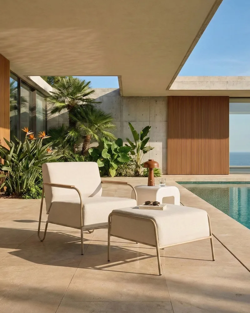 Stol utendørs Nimis med fotskammel - Beige - Hagemøbler - Stoler & Lenestoler - Utelenestoler