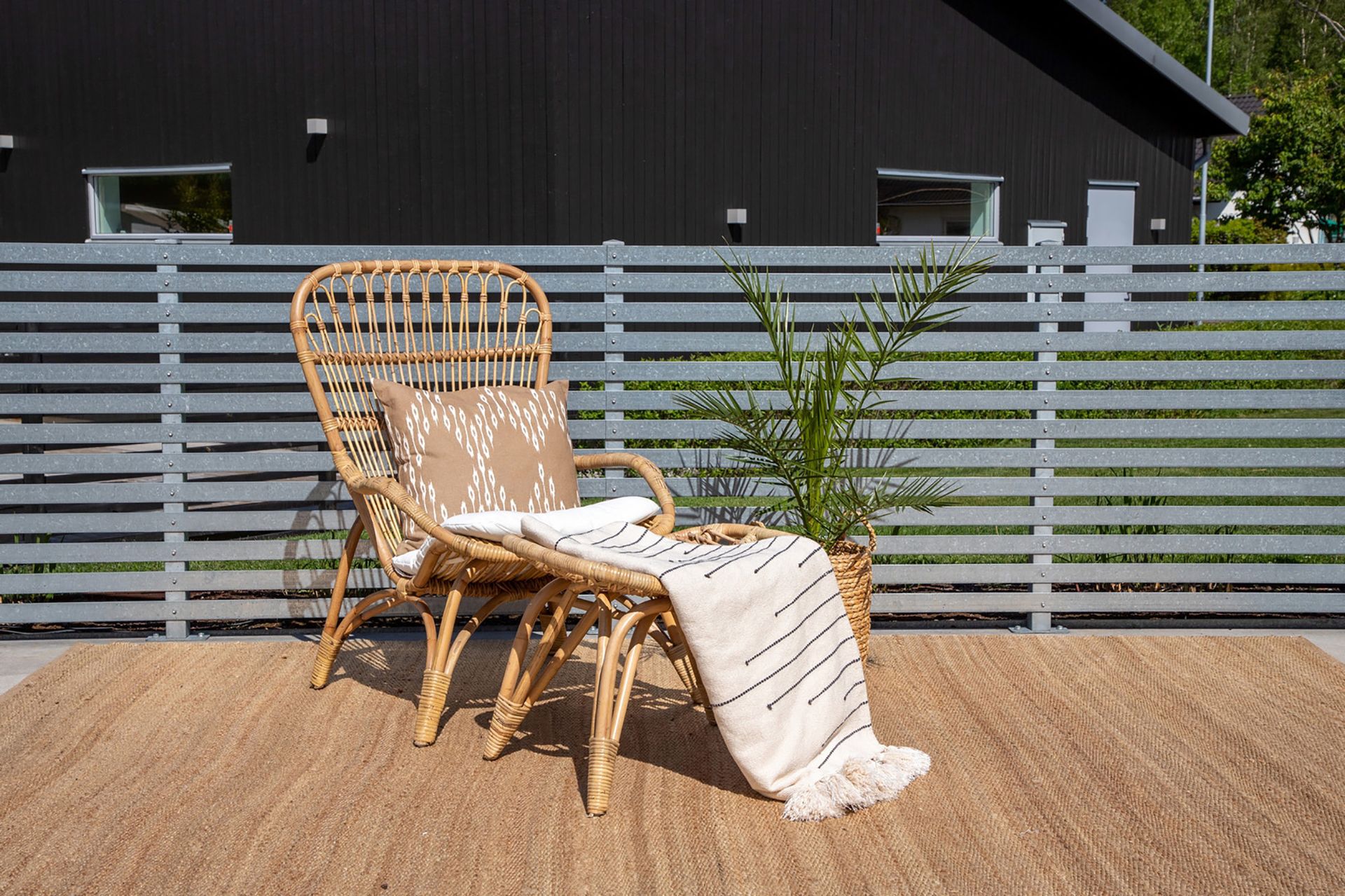 Ella Lenestol med Pute - Tre/natur - Hagemøbler - Stoler & Lenestoler - Utelenestoler