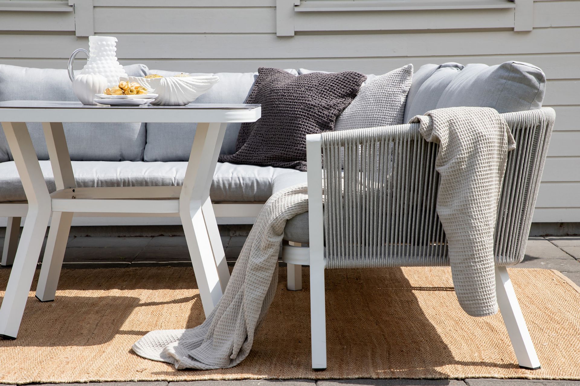 Virya Hjørneloungegruppe med Puter Grå - Venture Home - Hagemøbler - Loungemøbler - Loungesett