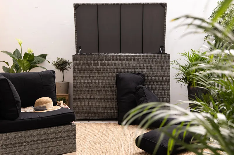 Gigant vanntett puteboks XL for utendørs bruk – Oppbevaringsboks i kunstrotting (B150xD90xH101 cm) - Grå - Hagemøbler - Puteoppbevaring & møbelbeskyttelse - Putebokser & Putekasser