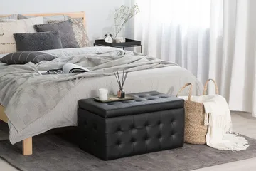 Michigan Dynbo | 42 | 72 | 40 cm - Svart - Møbler - Stoler & lenestoler - Krakk - Fotskammel - Chesterfield fotskammel
