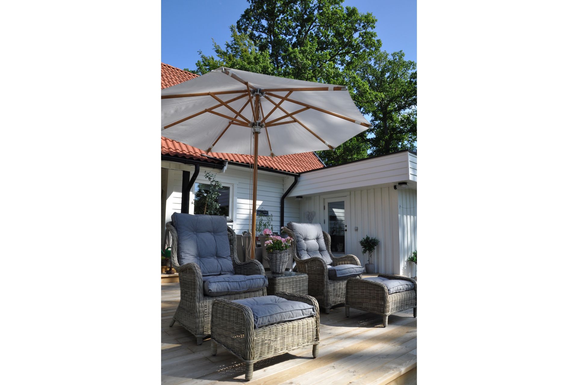 Lyon Parasoll 300 cm Olefin Offwhite - Fritab - Hagemøbler - Solbeskyttelse - Parasoller