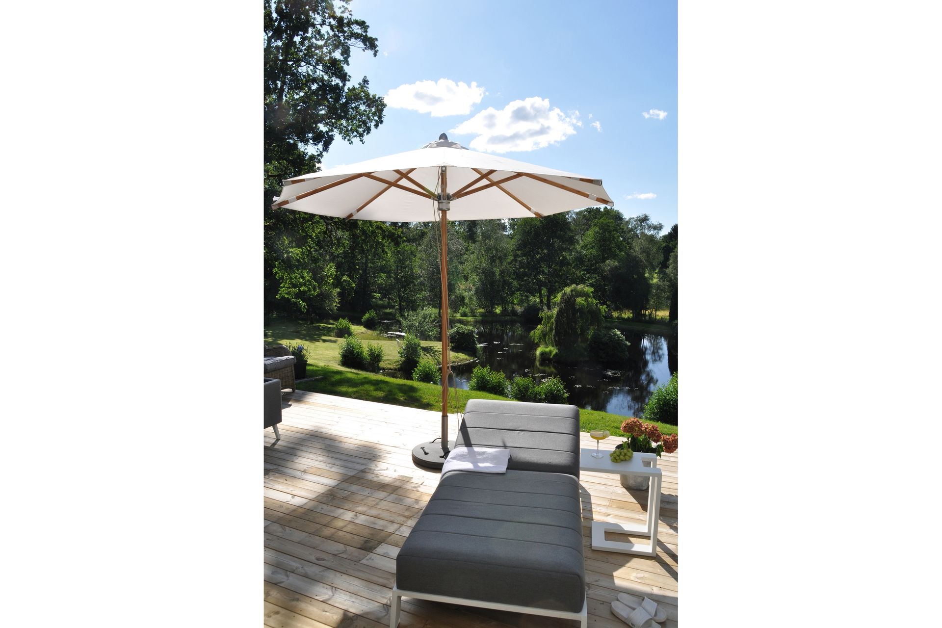 Lyon Parasoll 300 cm Olefin Offwhite - Fritab - Hagemøbler - Solbeskyttelse - Parasoller