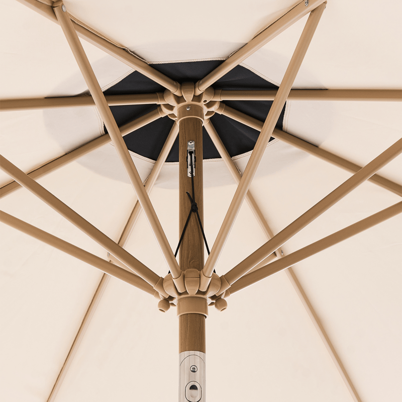 Parasoll utendørs 270 cm Isolotto - beige/brun/svart - Hagemøbler - Solbeskyttelse - Parasoller - Balkongparasoll