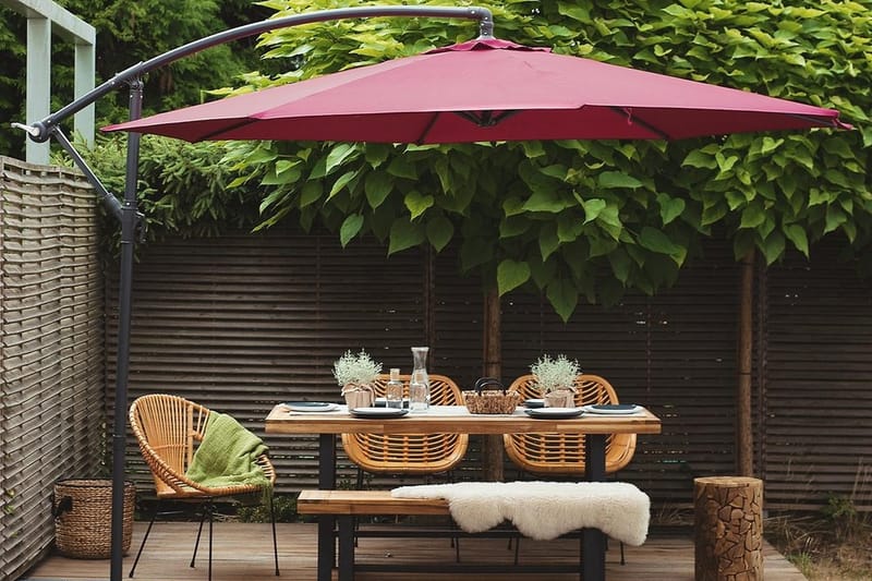 Ravenna Parasoll 240 cm - Rød - Hagemøbler - Solbeskyttelse - Parasoller - Hengeparasoll