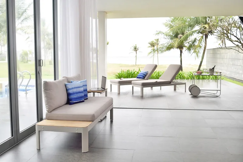 Portals Solsengsett med Pute - Hvit / Tre - Hagemøbler - Stoler & Lenestoler - Solseng & solvogner