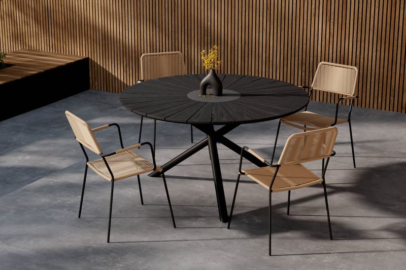 Finnhamn Rundt Spisebord 140 cm med 4 Lindos Spisestoler - Svart - Hagemøbler - Hagegruppe - Spisegrupper hage