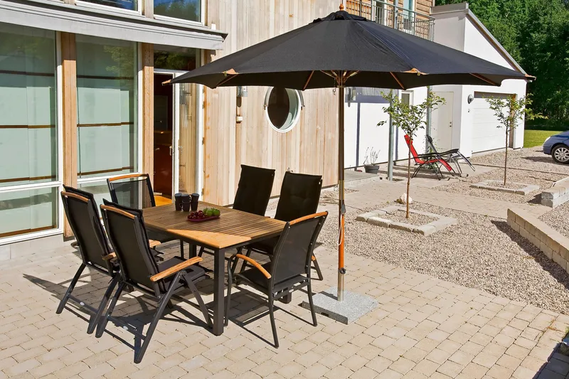Hillerstorp Nydala spisegruppe 96x150–200 + 6 karmstoler - Teak/svart - Hagemøbler - Hagegruppe - Spisegrupper hage