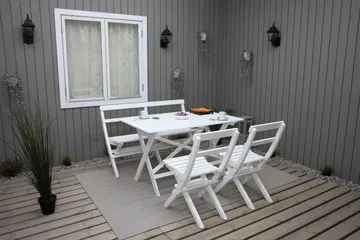 Larios Spisegruppe + 2 Sammenleggbare Stoler + Benk - Hvit - Hagemøbler - Hagegruppe - Spisegrupper hage