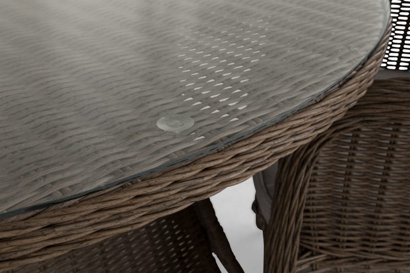 Marcus Spisegruppe 140 Rund + 4 Lenestoler m Pute - Natur - Hagemøbler - Hagegruppe - Spisegrupper hage