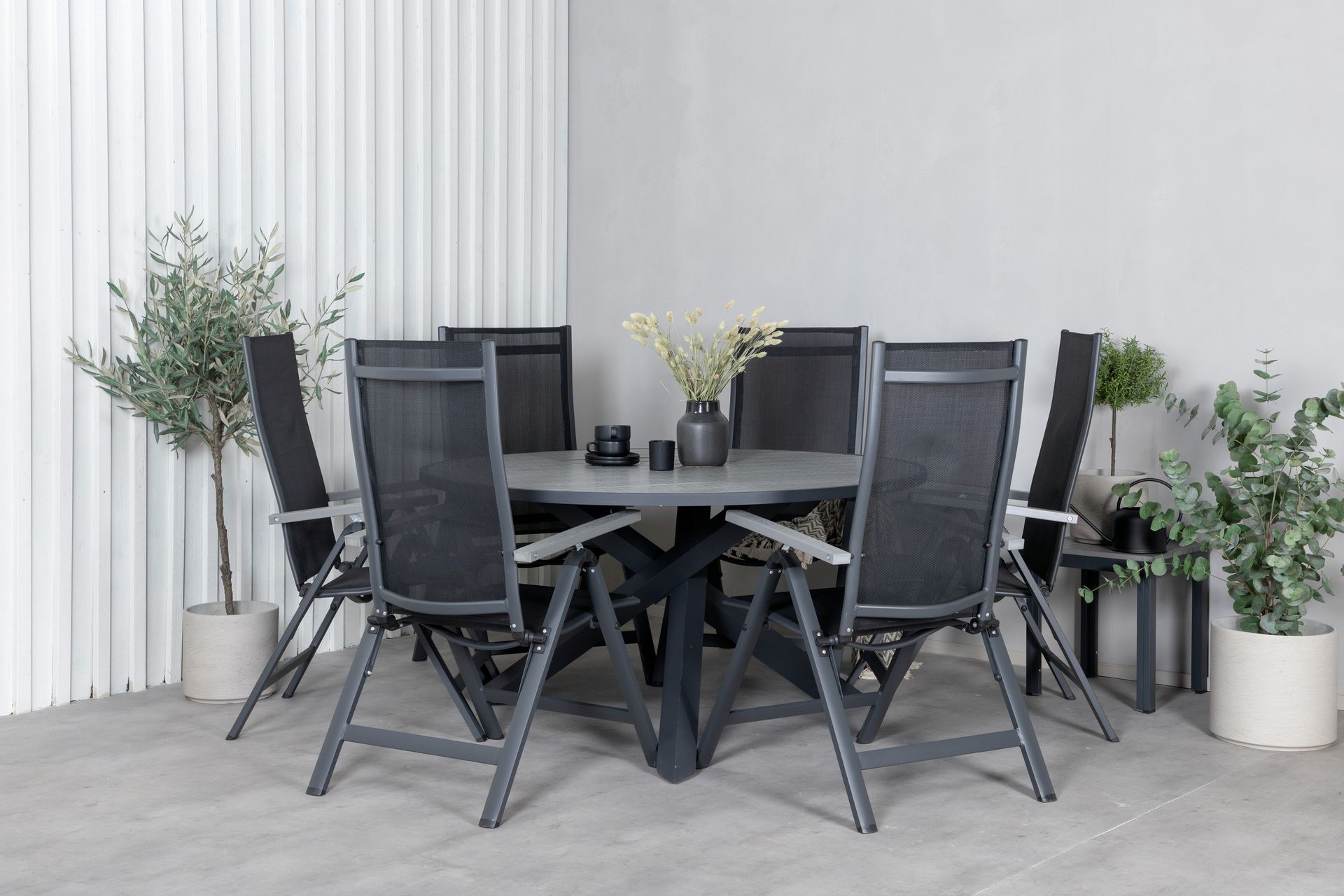 Parma Spisegruppe Rund 140cm+6 Albany Posisjonsstoler - Svart/Grå - Hagemøbler - Hagegruppe - Spisegrupper hage