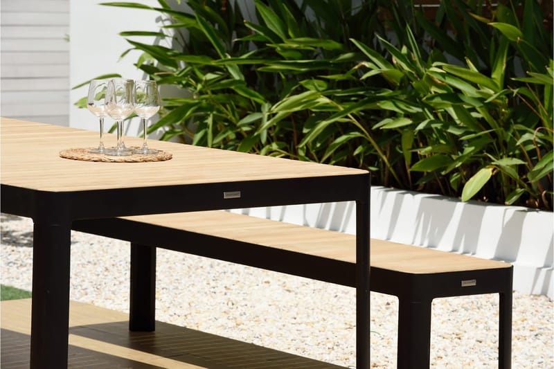 Portals Spisegruppe 161 cm + 2 Benker - Svart / Tre - Hagemøbler - Hagegruppe - Spisegrupper hage