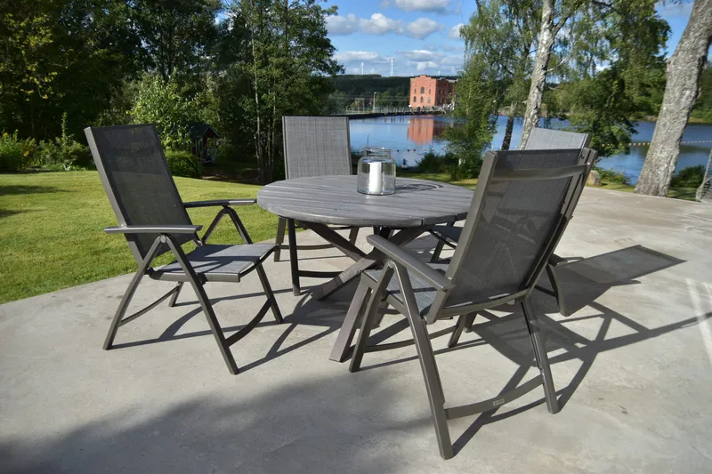 Scottsdale Spisegruppe Rund 112 cm + 4 Solanum Stoler, Grå