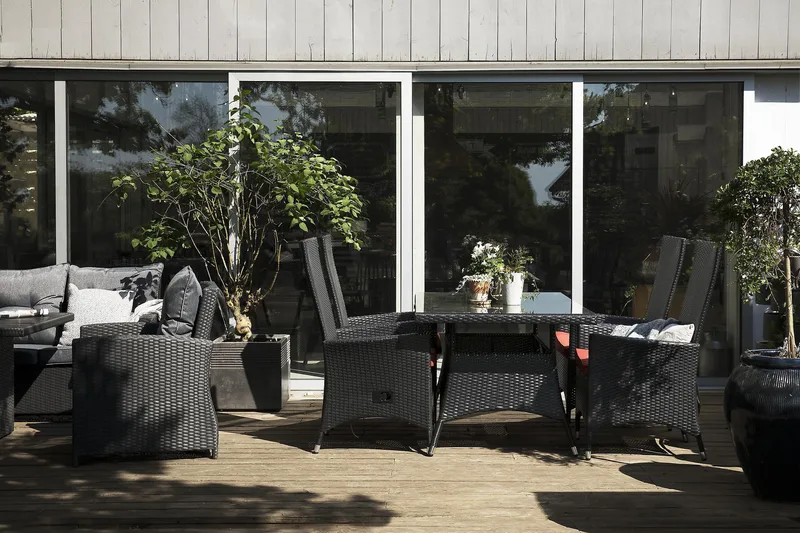 Thor Spisegruppe 140+4 Jenny Regulerbare Stoler - Svart - Hagemøbler - Hagegruppe - Spisegrupper hage