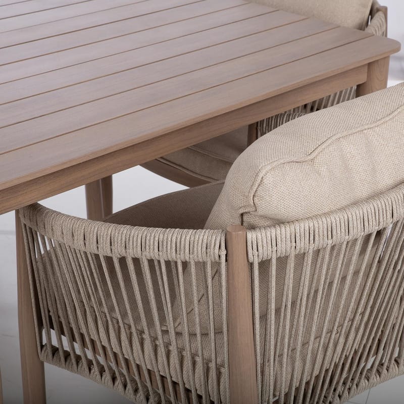 Hagemøbelsett HOME4YOU Medina bord og 4 stoler beige - Beige - Hagemøbler - Hagegruppe - Spisegrupper hage