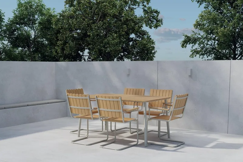 Holmsund spisegruppe med 6 stoler utendørs, Natur