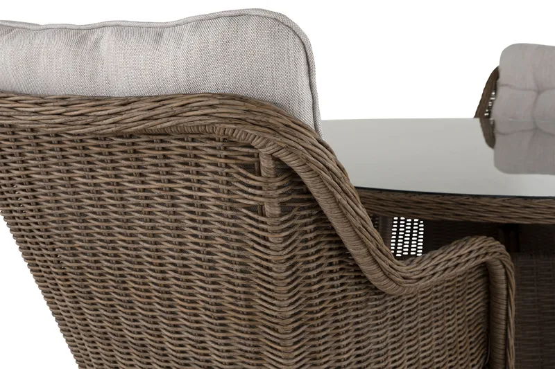 Marcus Spisegruppe 140 Rund + 4 Lenestoler m Pute - Natur - Hagemøbler - Hagegruppe - Spisegrupper hage