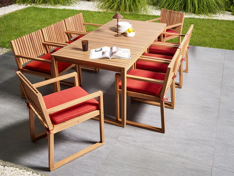 Spisegruppe utendørs 8-seter Sassari Premium med puter akasietre - Brun/Rød - Hagemøbler - Hagegruppe - Spisegrupper hage