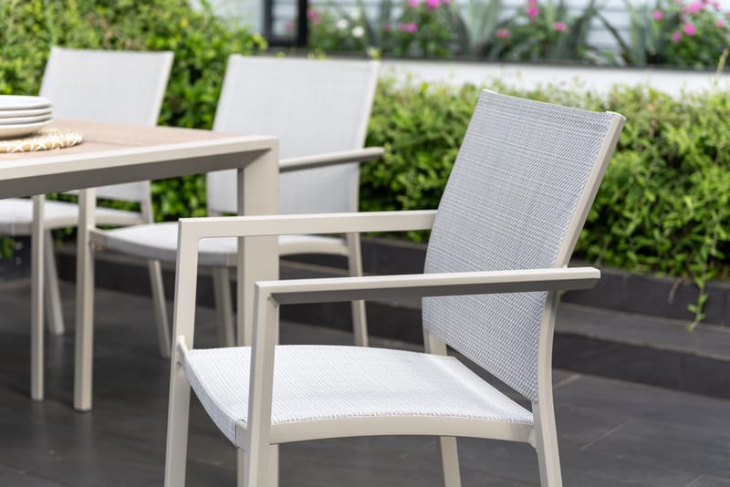 Urbanite Spisegruppe Utendørs 160 cm 4 Lenestoler - Grå - Hagemøbler - Hagegruppe - Spisegrupper hage