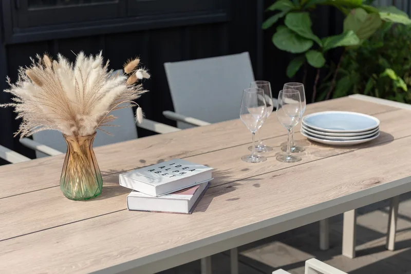 Urbanite Spisegruppe Utendørs 205 cm 8 Lenestoler - Grå - Hagemøbler - Hagegruppe - Spisegrupper hage