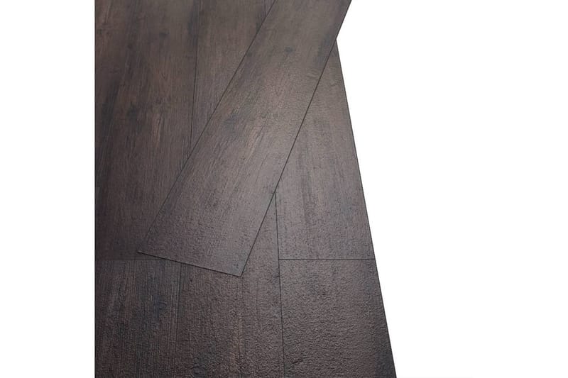 Selvklebende PVC gulvplanker 5,21 m² 2 mm mørkebrun - Brun - Treheller & trefliser balkong - Vinylgulv & plastgulv - Gulvplater & plastplater