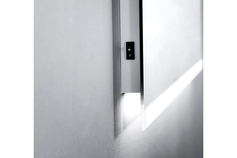 Lannabruk Baderomsspeil 70 cm LED-Lys - Hus & oppussing - Kjøkken & bad - Baderom - Baderomsmøbler & baderomsinnredning - Baderomsspeil