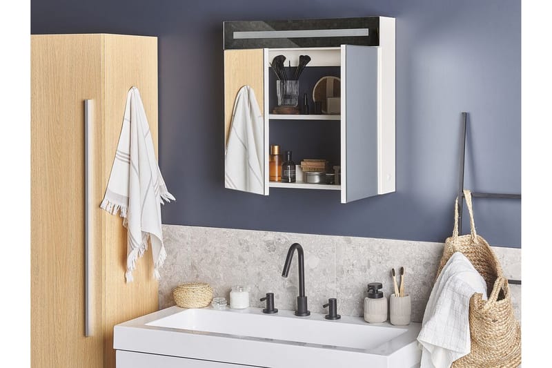 Jaramillo Skap til Badet 60 cm Speil med LED-belysning - Hvit - Hus & oppussing - Kjøkken & bad - Baderom - Baderomsmøbler & baderomsinnredning - Speilskap