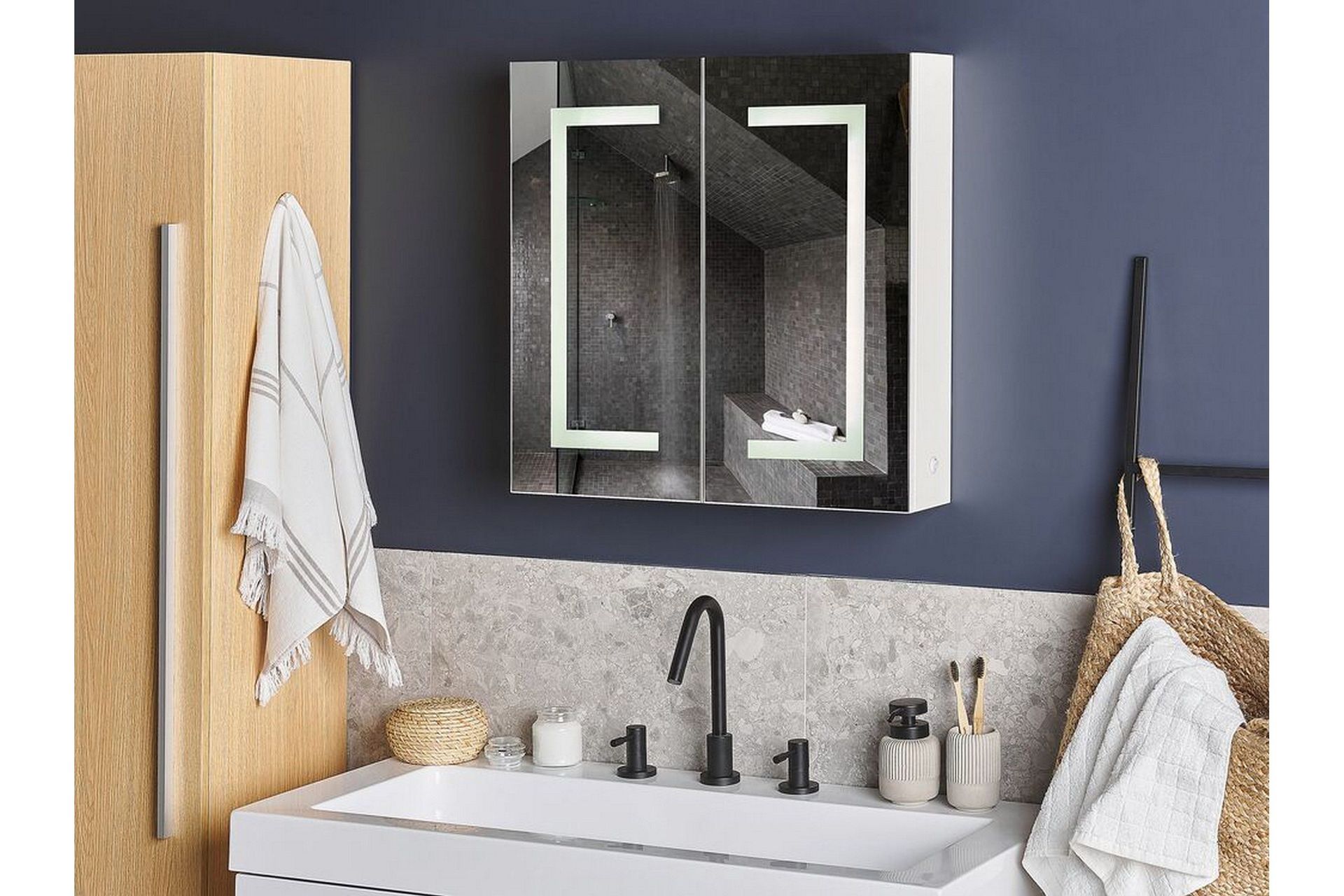 Mazarredo Skap til Badet 60 cm Speil med LED-belysning - Hvit