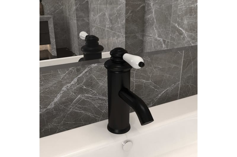 Badekran svart 130x180 mm - Svart - Hus & oppussing - Kjøkken & bad - Baderom - Blandebatteri & kran - Servant blandebatteri