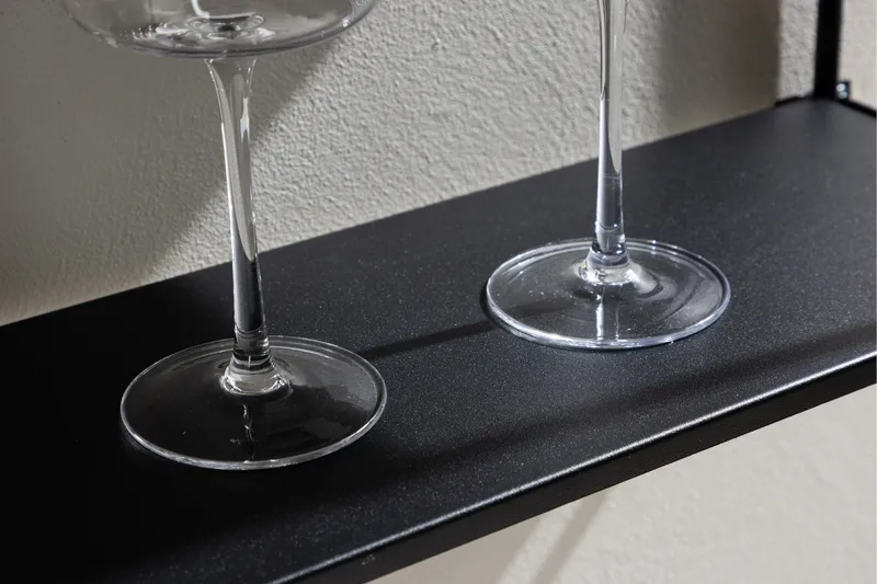 Lyon Tallerkenhylle 122x18 cm - Svart - Oppbevaring - Hyller - Oppbevaringshylle - Tallerkenhylle