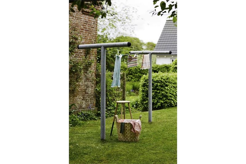 Pipe tørkestativ 130x520 cm Høyde 200 cm over mark - Hage - Utemiljø