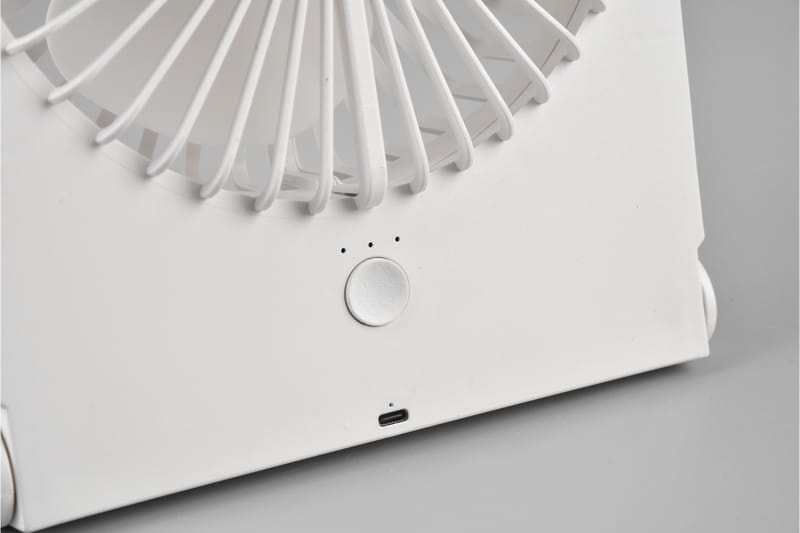 Trio Lighting Breezy bordvifte matt hvit oppladbar - Hus & oppussing - Klimakontroll - Vifter