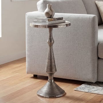 Rivnor rundt sidebord 30 cm i aluminium - sølv - Møbler - Bord - Avlastningsbord - Brettbord og småbord