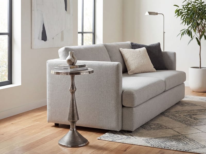 Rivnor rundt sidebord 30 cm i aluminium - sølv - Husholdning - Bar & vin - Barmøbler