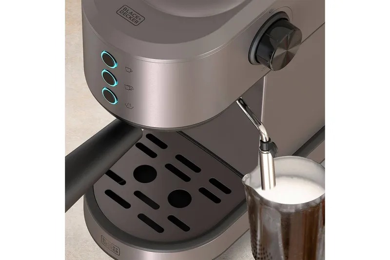 Espressomaskin Black+Decker 1350W - Husholdning - Kjøkkenmaskiner - Kaffemaskin & kaffetilbehør