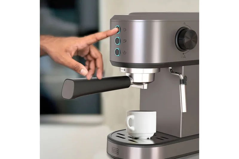 Espressomaskin Black+Decker 1350W - Husholdning - Kjøkkenmaskiner - Kaffemaskin & kaffetilbehør