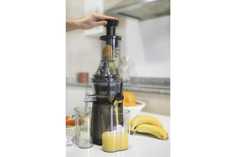 Juicepresse Black+Decker Slow Juicer BXJE200E Børstet Rustfritt Stål - Grå - Husholdning - Matlaging & Baking - Kjøkkenutstyr