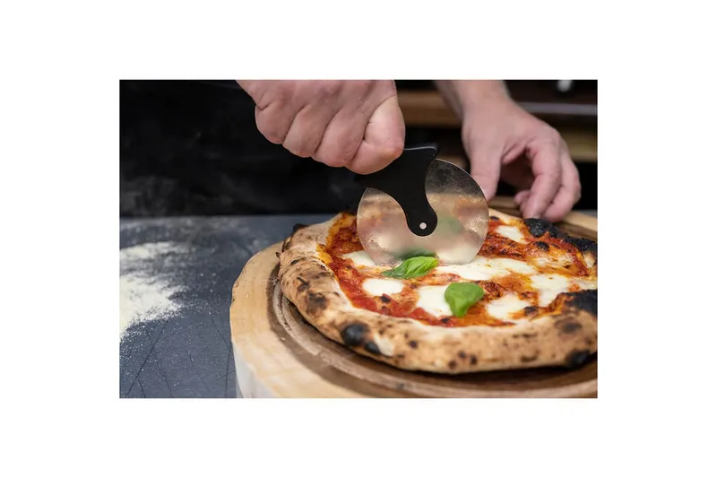 Pizzaskjærer Mustang - Sølv - Husholdning - Matlaging & Baking - Kjøkkenkniver