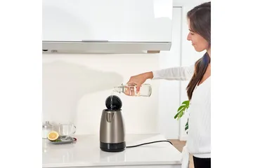 Vannkoker Black+Decker 2200W 1,7L Børstet Rustfritt Stål - Sølv - Husholdning - Matlaging & Baking - Kjøkkenutstyr