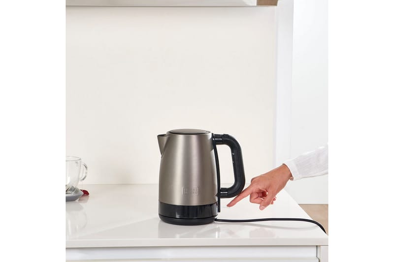 Vannkoker Black+Decker 2200W 1,7L Børstet Rustfritt Stål - Sølv - Husholdning - Matlaging & Baking - Kjøkkenutstyr