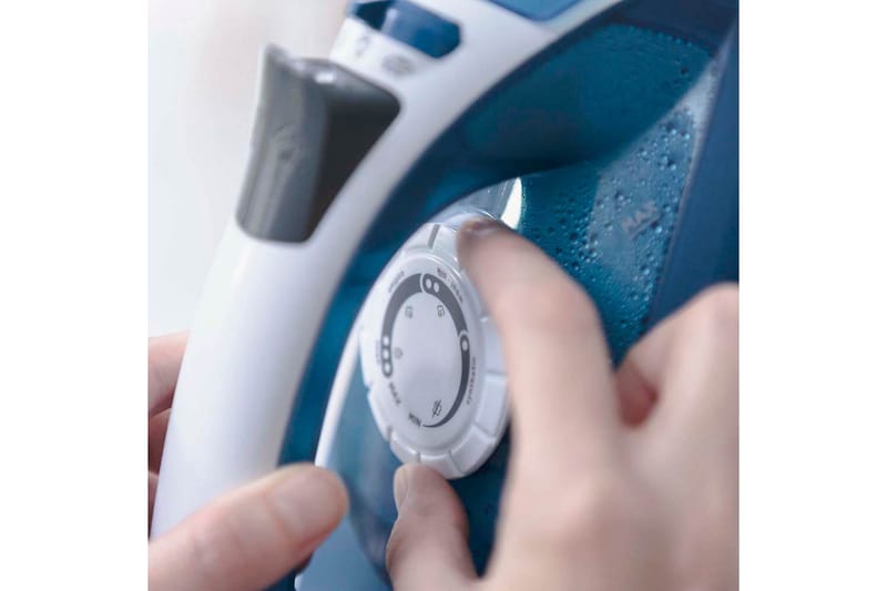 Dampstrykejern Black+Decker 2200W Blå - Blå||Svart - Husholdning - Rengjøring & klespleie - Klespleie