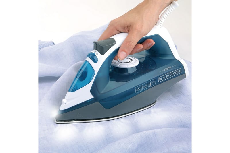 Dampstrykejern Black+Decker 2200W Blå - Blå||Svart - Husholdning - Rengjøring & klespleie - Klespleie