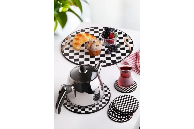 Trebrett & Glassunderlegg 8-pk - Svart/Hvit - Husholdning - Servering & borddekking - Brikker & tallerkener - Serveringsbrett