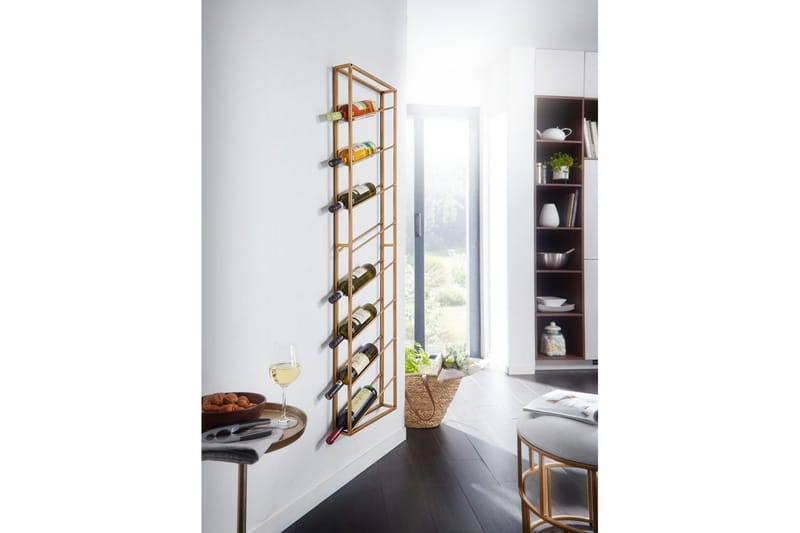 Vinstativ Wohnling veggmontert, plass til 8 flasker, pulverlakkert metall, industriell loftstil Gull - Gull - Husholdning - Servering & borddekking - Karaffel, mugge & kanne - Glassflaske