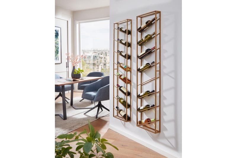 Vinstativ Wohnling veggmontert, plass til 8 flasker, pulverlakkert metall, industriell loftstil Gull - Gull - Husholdning - Servering & borddekking - Karaffel, mugge & kanne - Glassflaske